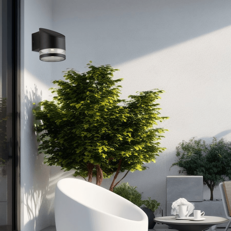 Solarna LED zidna lampa Bell ML-2074A na terasi