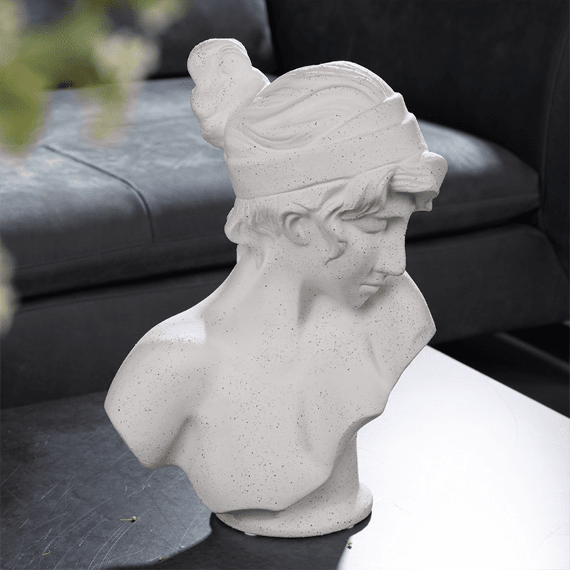 Figura ukras Klement AD-4337W1 u sobi