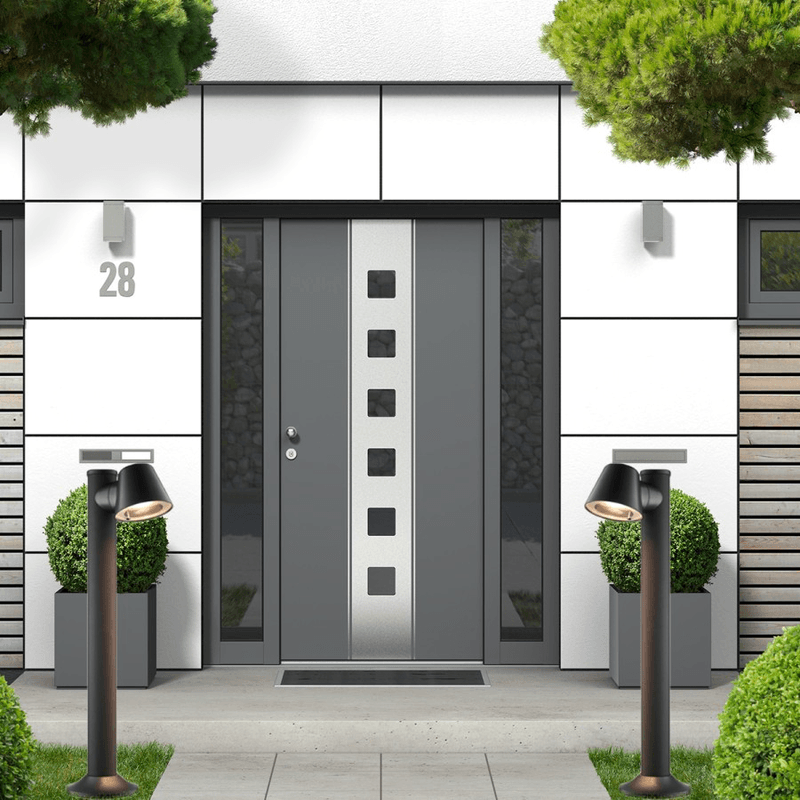 Stubna lampa E-light Gregory ML-09-PL8201-1 ispred ulaza