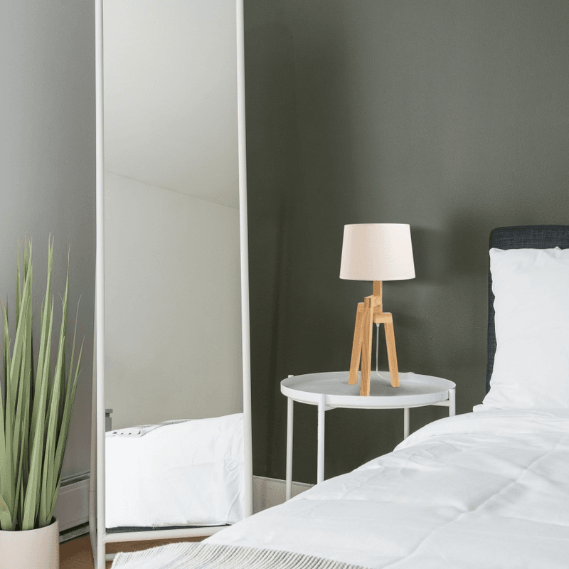 Stolna lampa Amia ML-22302-1T u spavaćoj sobi