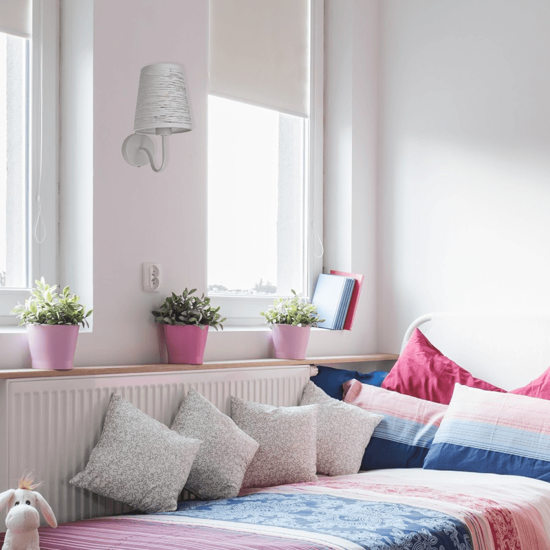 Zidna lampa Casablanca ML1809052B-01 u spavaćoj sobi