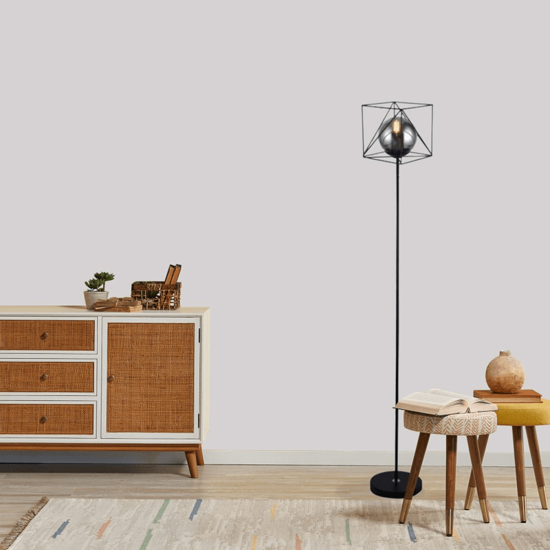 Podna lampa Clark ML-0803011-F u sobi