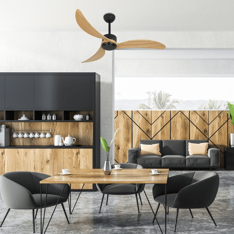 Stropni ventilator Howard ML-191123 u trpezariji